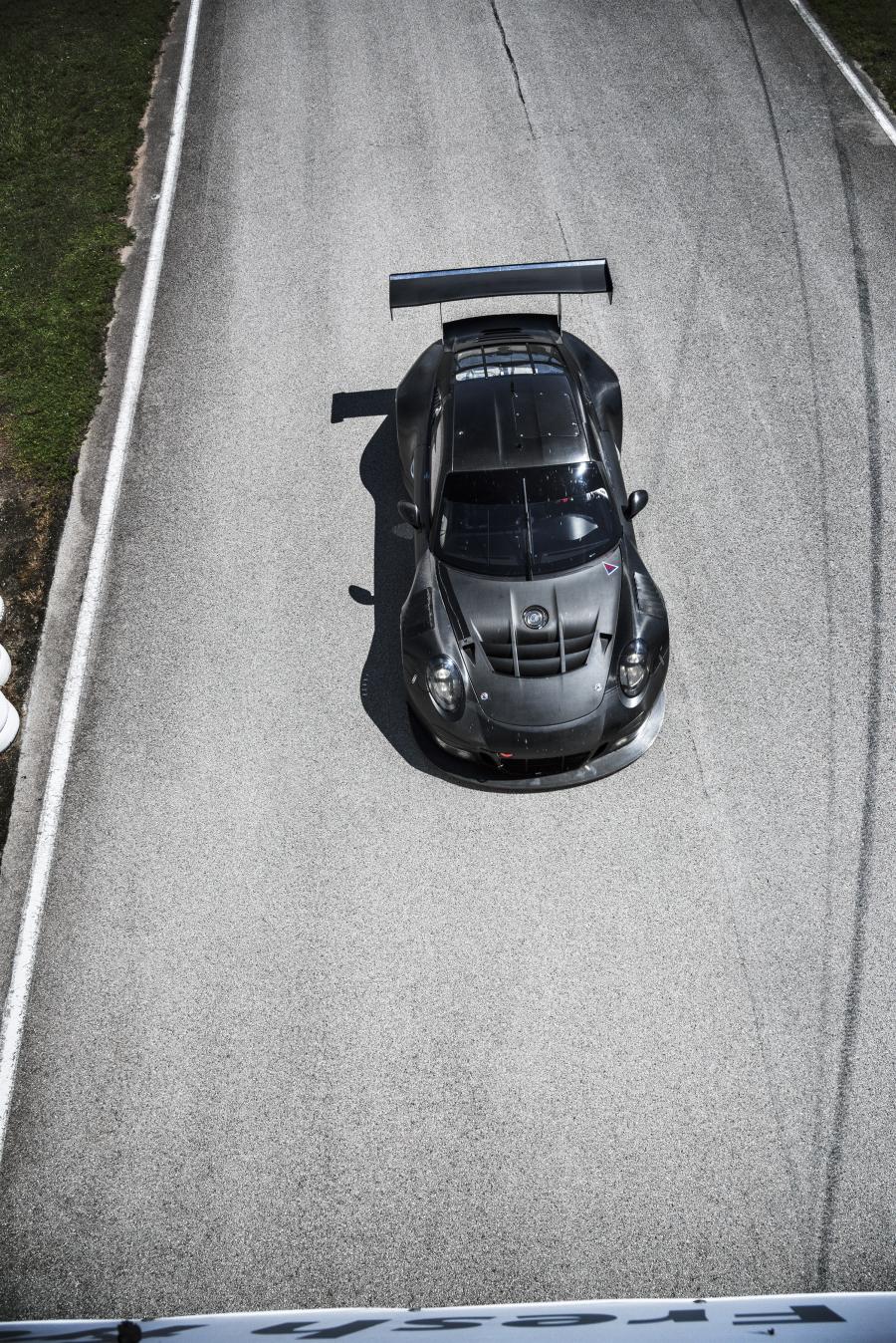  Porsche 911 GT3 R (991) 2016 года  (фото 15 из 15)